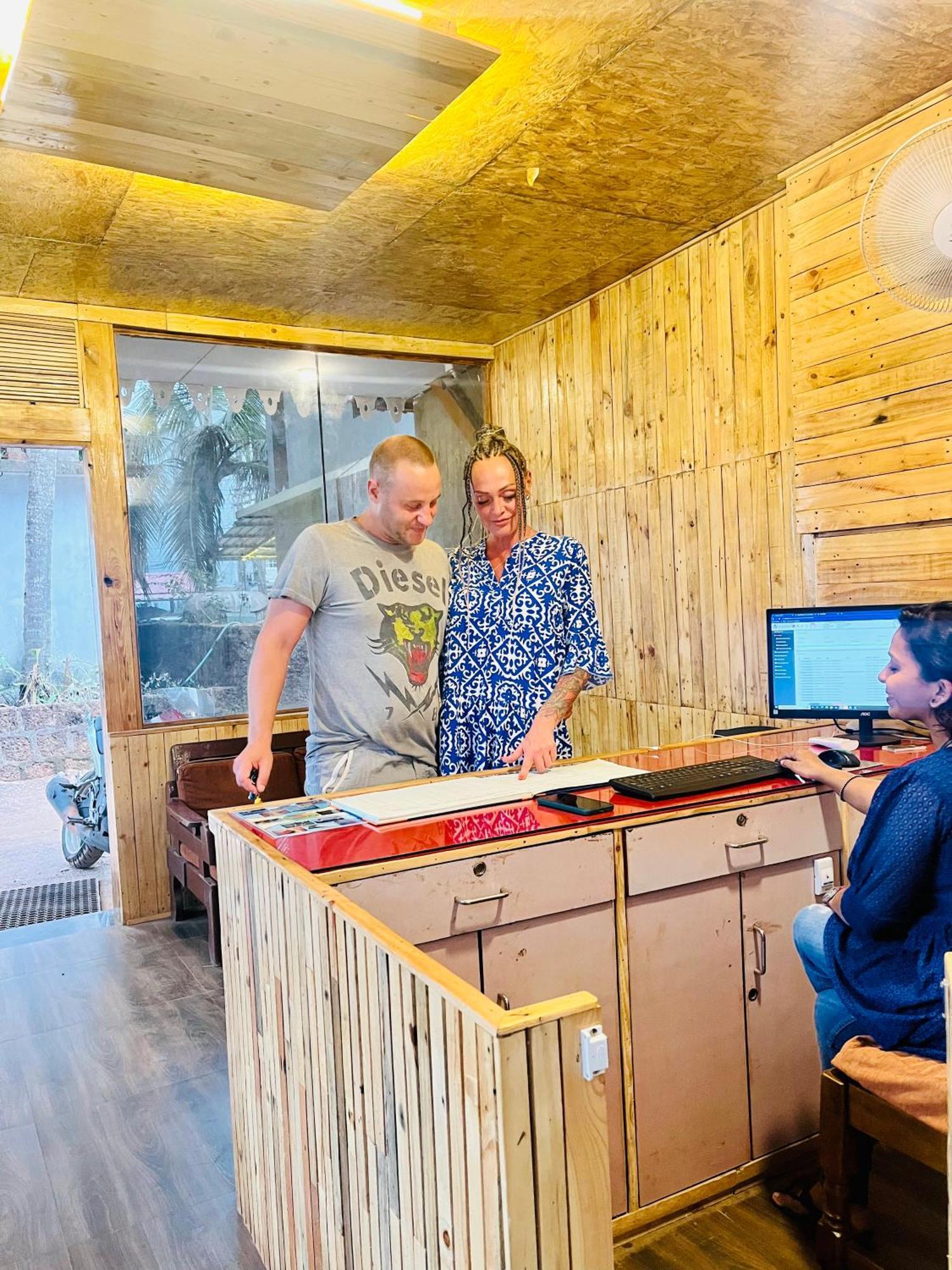Hotel Pleasure Inn Near Turtle Beach Morjim Manage By Ld Group Of Hospitality Exteriér fotografie