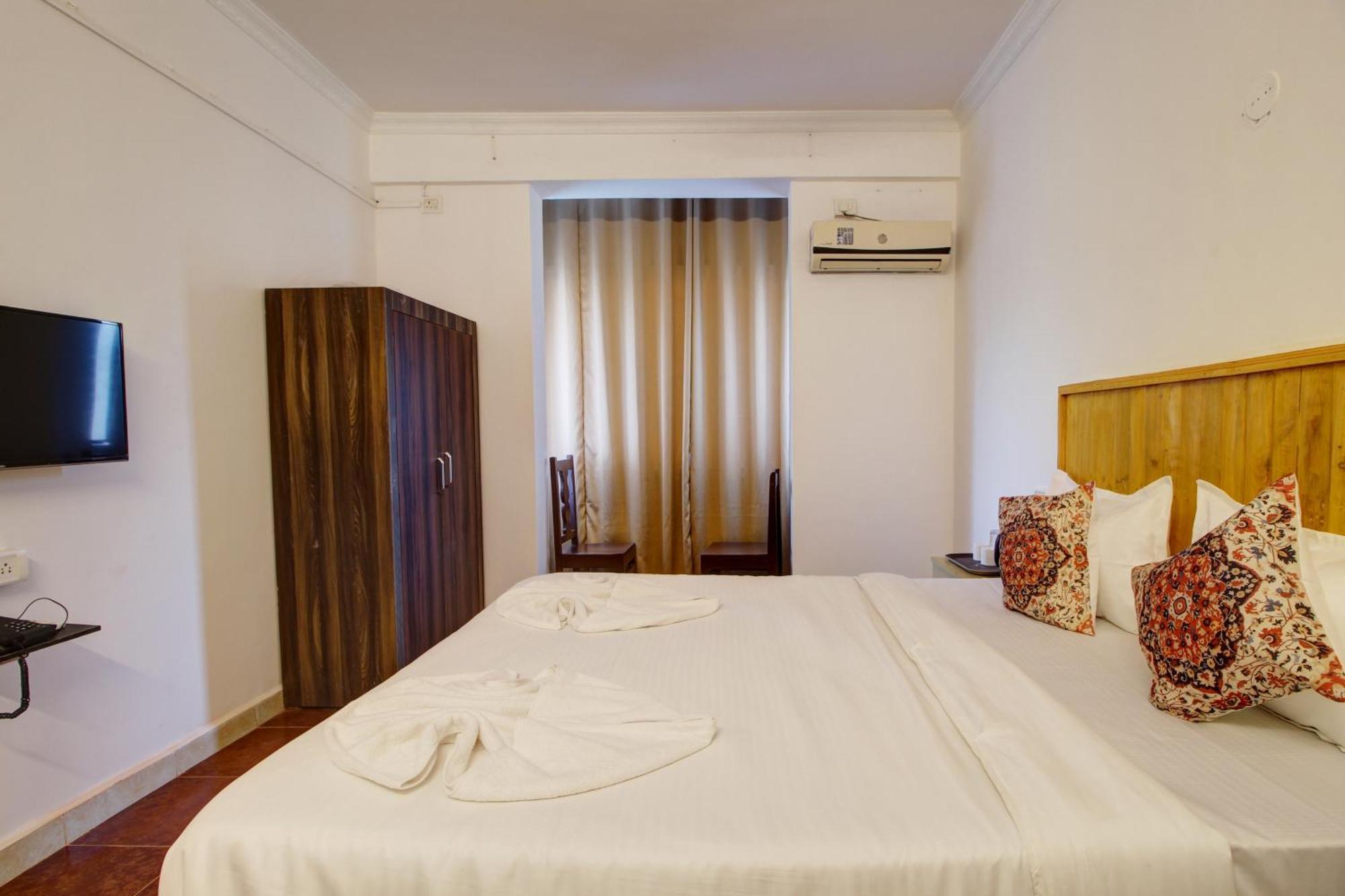 Hotel Pleasure Inn Near Turtle Beach Morjim Manage By Ld Group Of Hospitality Exteriér fotografie